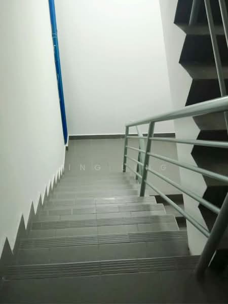 Kedai / Pejabat untuk Disewa di Kuala Lumpur (Kuala Lumpur) - Ling Ling - Corridor - PropertyGuru.com.my