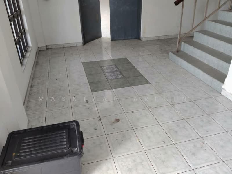 Warehouse for Rent in Pengkalan Chepa (Kelantan) - Masnizah Arifin - Entrance - PropertyGuru.com.my