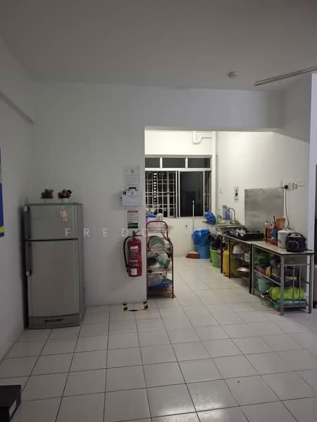 Apartment for Sale at Sri Aman Block C (Sri Aman Block 1 & 3) - Freddy Tan - Kitchen - PropertyGuru.com.my