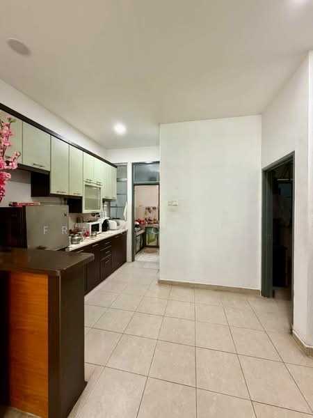 2-storey Terraced House for Sale in Taman Daya (Johor Bahru) - Frain Cheong - Kitchen - PropertyGuru.com.my