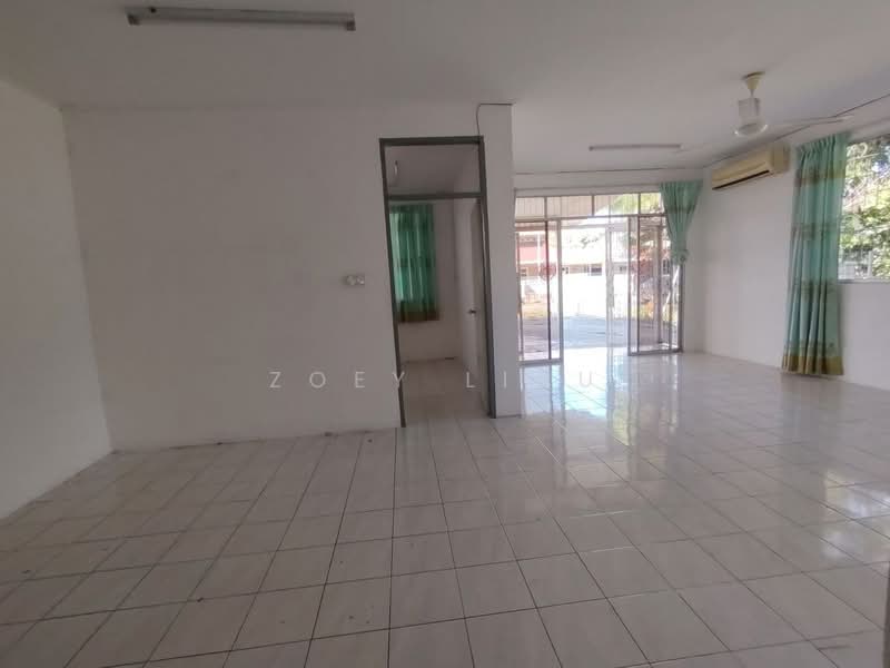 1-storey Terraced House for Rent in Kota Kinabalu (Sabah) - Zoey Liau - Living Room - PropertyGuru.com.my
