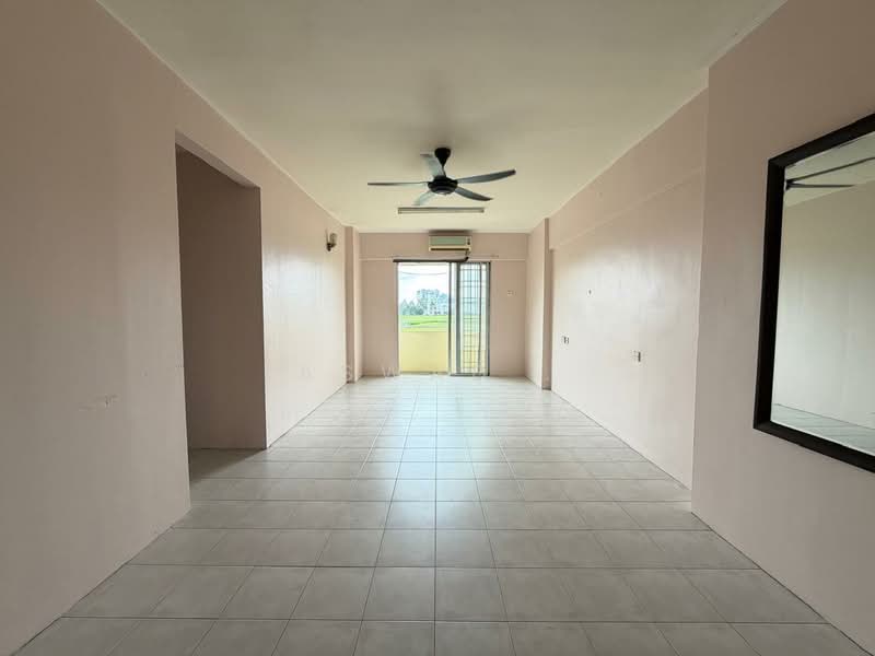 Pangsapuri untuk Dijual di Casa Prima - Aswad . - Living Room - PropertyGuru.com.my