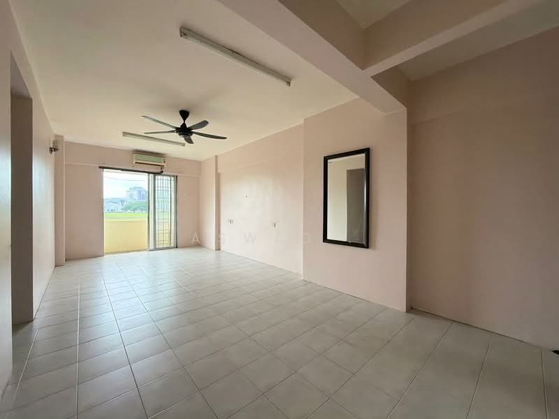 Pangsapuri untuk Dijual di Casa Prima - Aswad . - Living Room - PropertyGuru.com.my