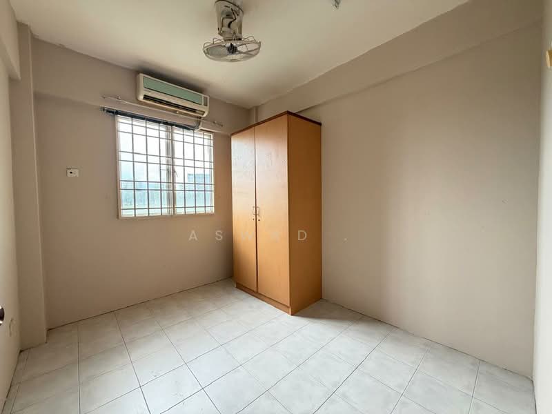 Pangsapuri untuk Dijual di Casa Prima - Aswad . - Bedroom - PropertyGuru.com.my