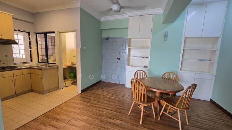 Kondominium untuk Disewa di Casa Venicia Condominium - Wong CC - Kitchen - PropertyGuru.com.my