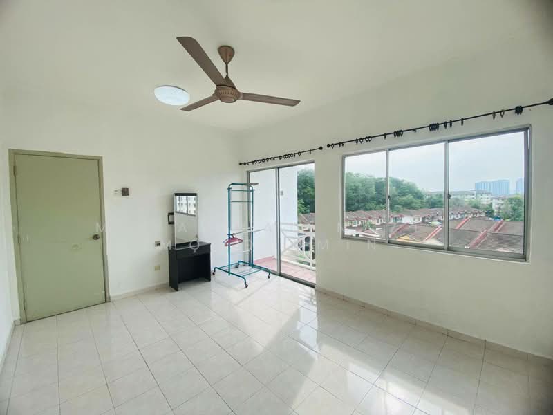 Pangsapuri untuk Dijual di Pangsapuri Seri Mewah - Muhammad Nazli Mohd Amin - Interior - PropertyGuru.com.my