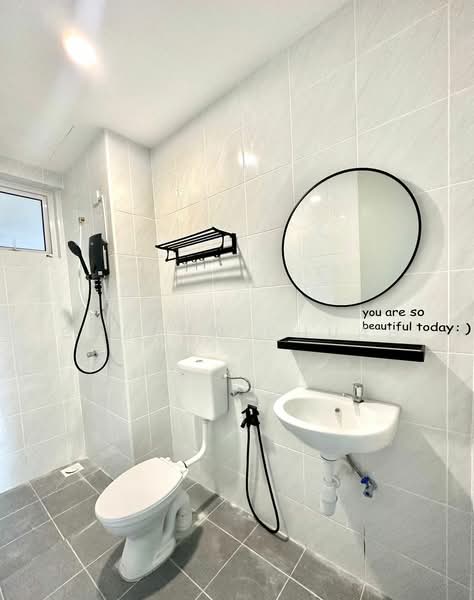 Kondominium untuk Dijual di The Zen - Carson Chuah - Bathroom - PropertyGuru.com.my