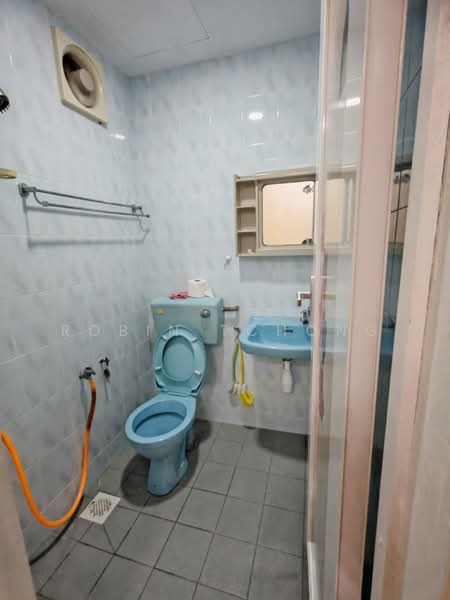 3-storey Terraced House for Sale in Taman Cheras Utama (Cheras) - Robin Tchong - Bathroom - PropertyGuru.com.my