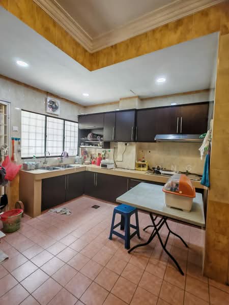 3-storey Terraced House for Sale in Taman Cheras Utama (Cheras) - Robin Tchong - Kitchen - PropertyGuru.com.my