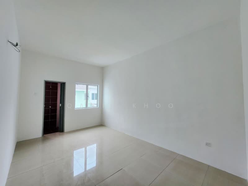 2-storey Terraced House for Sale in Bandar Lahat Mines (Lahat) - Qazin Khoo - Interior - PropertyGuru.com.my
