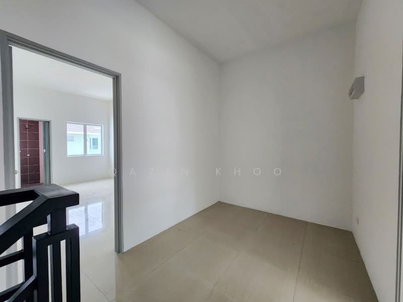 2-storey Terraced House for Sale in Bandar Lahat Mines (Lahat) - Qazin Khoo - Interior - PropertyGuru.com.my