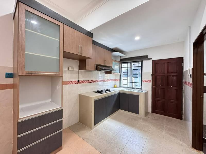 2-storey Terraced House for Sale in Taman JP Perdana (Johor Bahru) - Pauline Ng - Kitchen - PropertyGuru.com.my