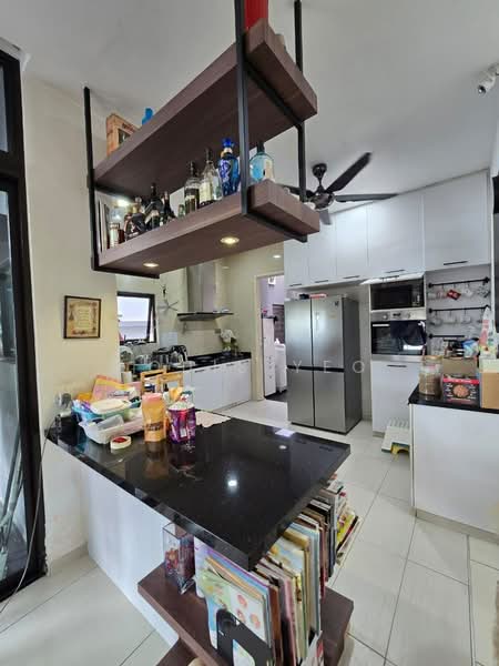 2-storey Terraced House for Sale in Taman Mount Austin (Tebrau) - Louis Yeo - Kitchen - PropertyGuru.com.my