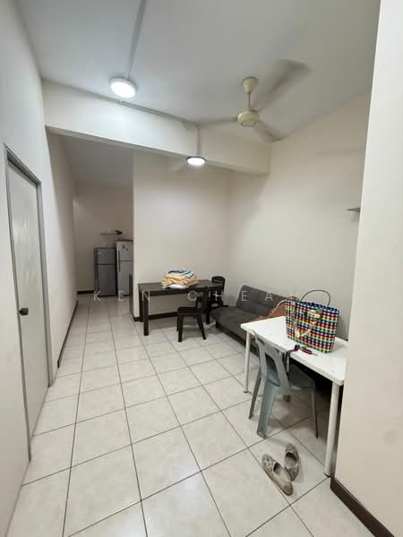 Kondominium untuk Dijual di Cova Villa - Ken Cheah - Living Room - PropertyGuru.com.my
