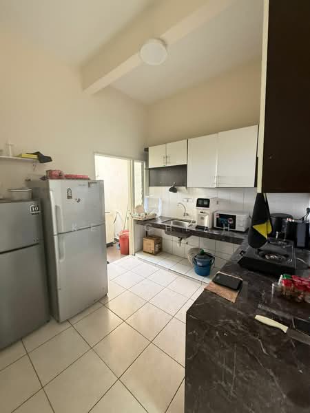 Kondominium untuk Dijual di Cova Villa - Ken Cheah - Kitchen - PropertyGuru.com.my