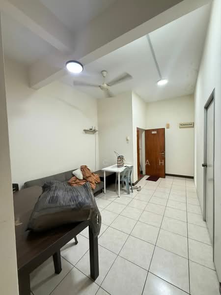 Kondominium untuk Dijual di Cova Villa - Ken Cheah - Living Room - PropertyGuru.com.my