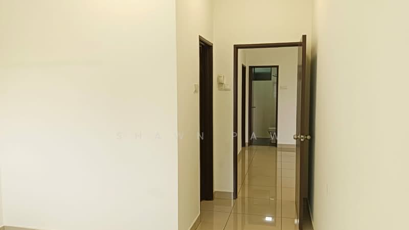 Condominium for Rent at Residensi Zamrud - Shawn Paw - Corridor - PropertyGuru.com.my