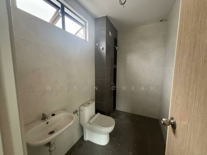 Semi-Detached House for Sale in Bandar Tasek Mutiara (Simpang Ampat) - Wilson Cheah - Bathroom - PropertyGuru.com.my