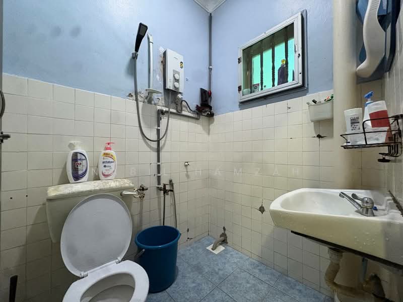 Terraced House for Sale in Taman Desa Cheras (Cheras) - Nabil Hamzah - Bathroom - PropertyGuru.com.my