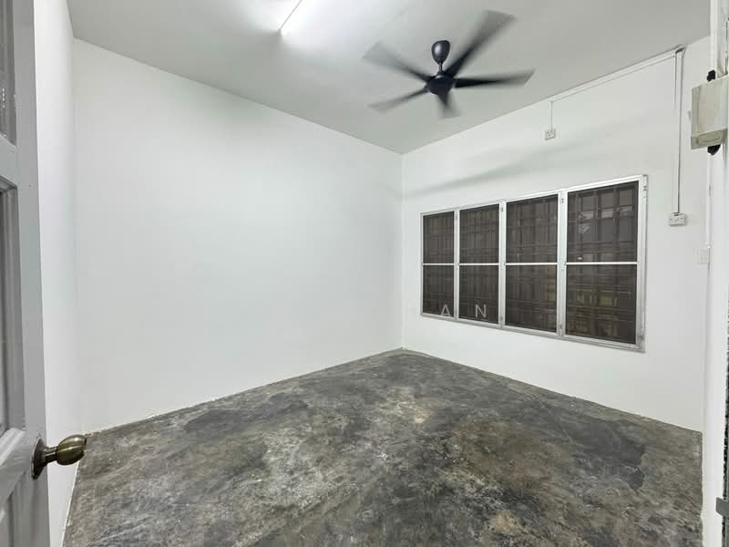 Terraced House for Rent in Taman Kok Doh (Batu) - Eliz Chan - Interior - PropertyGuru.com.my