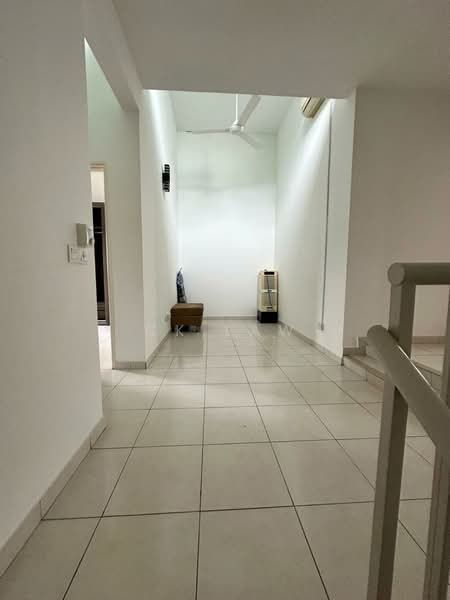 2-storey Terraced House for Sale in Setia Ecohill (Semenyih) - CK Law - Corridor - PropertyGuru.com.my