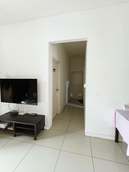 Servis Apartment untuk Disewa di Greenfield Regency - Louis Khow - Corridor - PropertyGuru.com.my