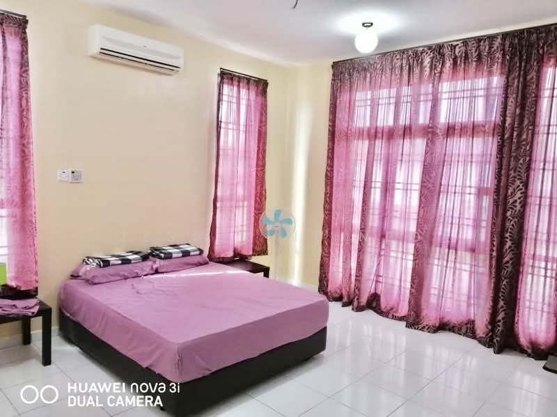 Rumah Berkembar untuk Dijual di Taman Mutiara Rini (Skudai) - Jesserine Neo - Bedroom - PropertyGuru.com.my