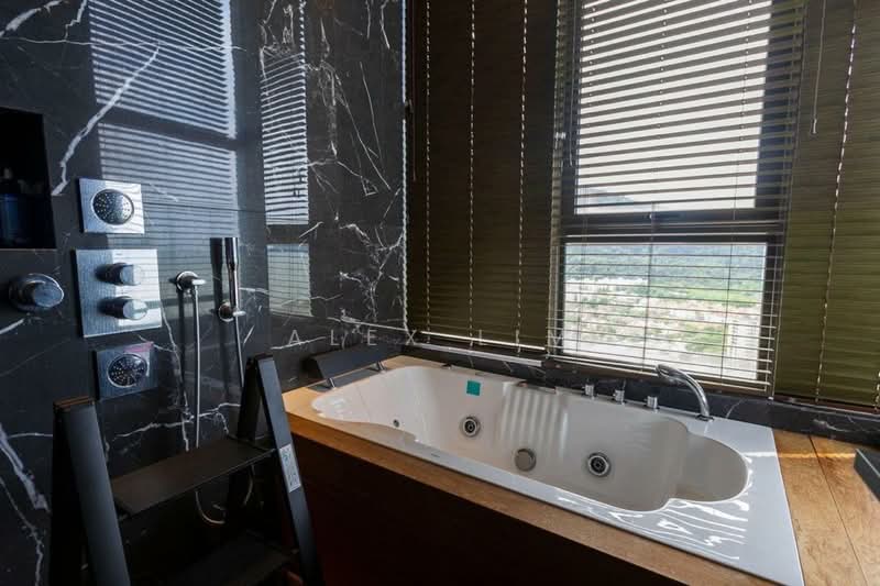 Kondominium untuk Disewa di The Marin at Ferringhi - Alex Lim - Bathroom - PropertyGuru.com.my