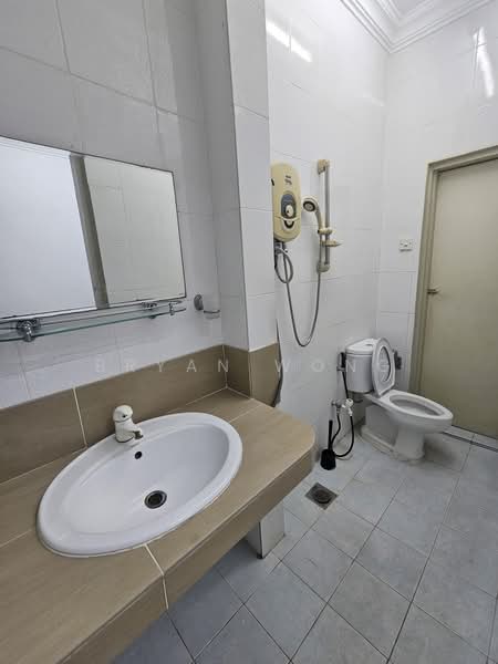Rumah Teres 2 Tingkat untuk Dijual di Damansara Jaya (Petaling Jaya) - Bryan Wong - Bathroom - PropertyGuru.com.my