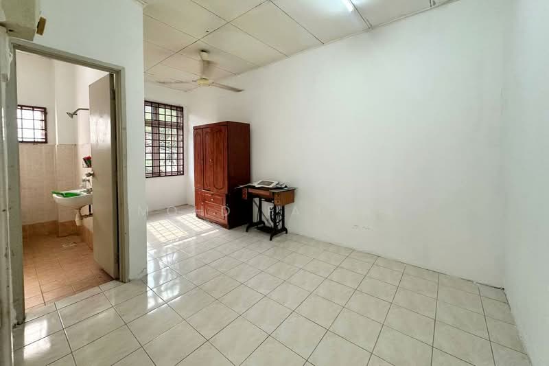 2-storey Terraced House for Sale in Bandar Baru Bangi (Selangor) - Mohd Faizal - Bathroom - PropertyGuru.com.my