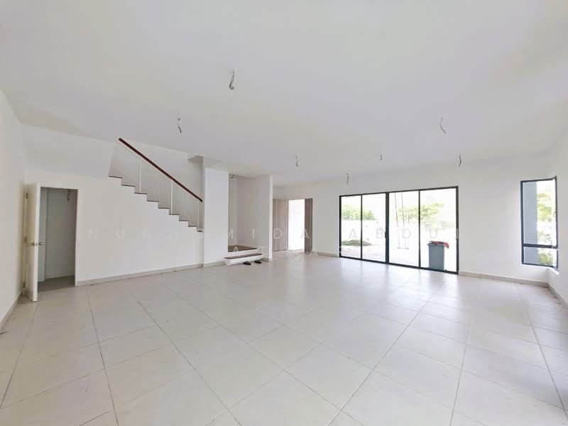 Semi-Detached House for Sale in Seremban (Negeri Sembilan) - Nurasmida Abdul Sattar - Living Room - PropertyGuru.com.my