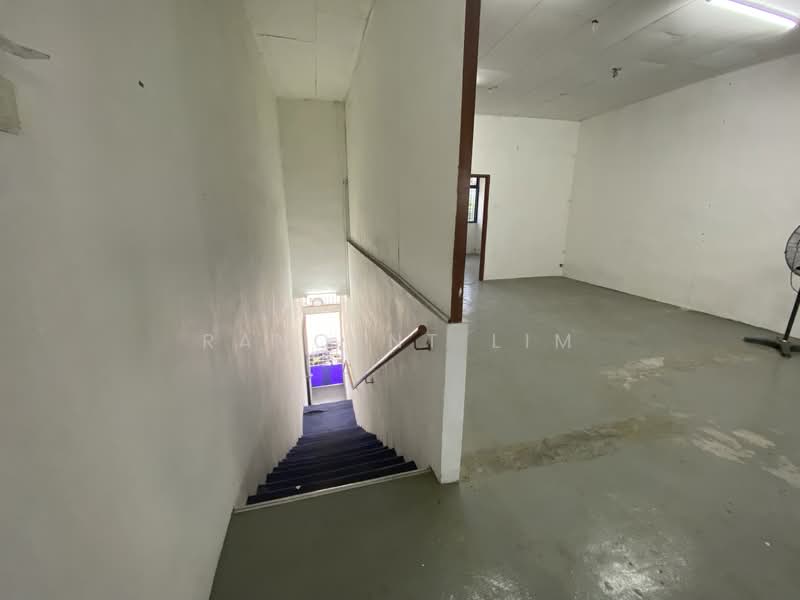 Shop / Office for Rent in Taman Duku (Bukit Minyak) - Raycent Lim - Interior - PropertyGuru.com.my