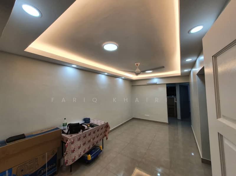 Rumah Flat untuk Dijual di Taman Sri Bayu Flat (Bayan Lepas) - Fariq Khairil - Living Room - PropertyGuru.com.my