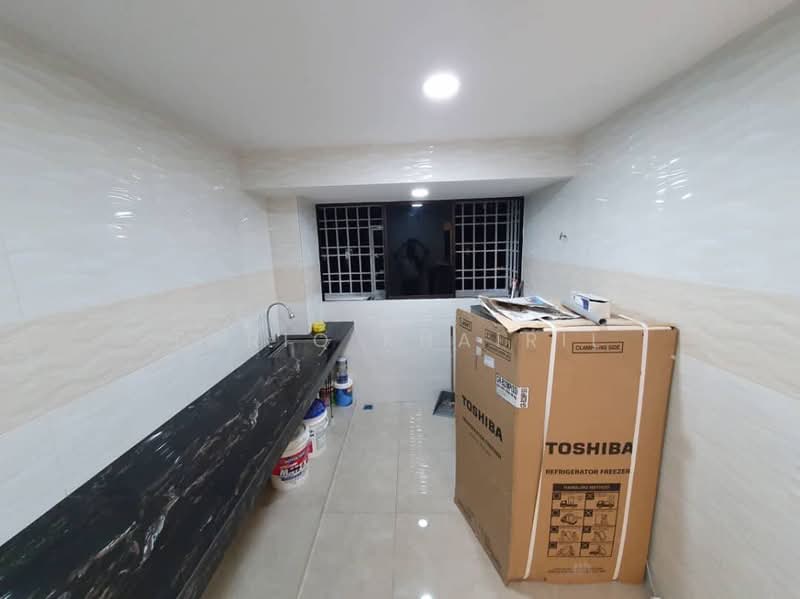 Rumah Flat untuk Dijual di Taman Sri Bayu Flat (Bayan Lepas) - Fariq Khairil - Kitchen - PropertyGuru.com.my