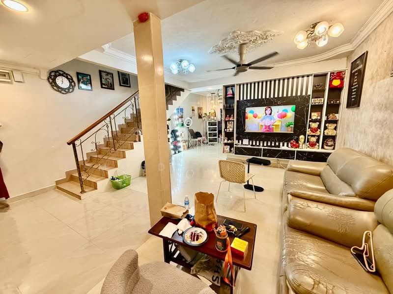 Rumah Teres 2 Tingkat untuk Dijual di Petaling Jaya (Selangor) - Mohd Faizal - Living Room - PropertyGuru.com.my