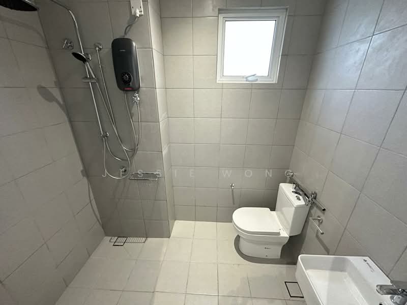 2-storey Terraced House for Sale in Bandar Country Homes (Rawang) - Jessie Wong - Bathroom - PropertyGuru.com.my