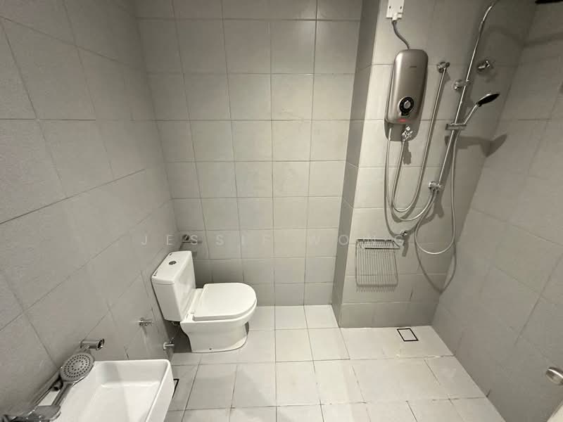 2-storey Terraced House for Sale in Bandar Country Homes (Rawang) - Jessie Wong - Bathroom - PropertyGuru.com.my