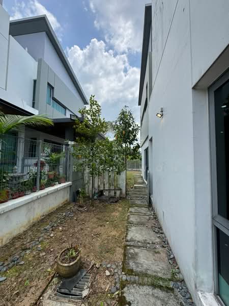Semi-Detached House for Sale in Johor Bahru (Johor) - Shereen Wong - Exterior - PropertyGuru.com.my