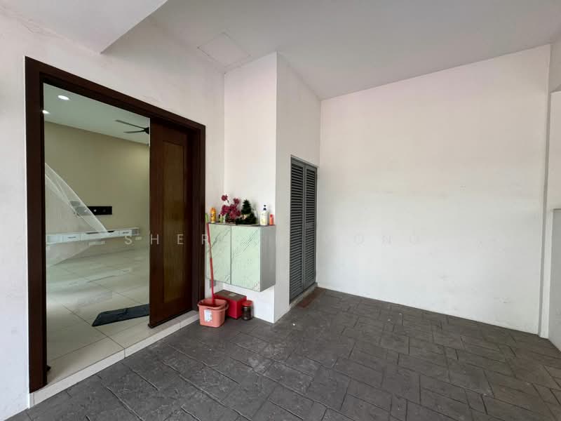 Semi-Detached House for Sale in Johor Bahru (Johor) - Shereen Wong - Entrance - PropertyGuru.com.my