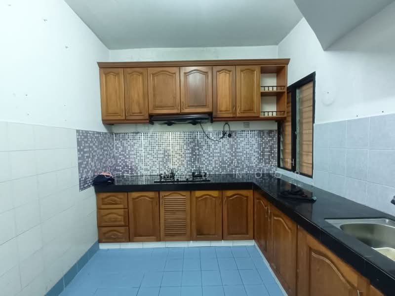 Pangsapuri untuk Dijual di Melur Apartment - Noor Hidayah Mohamad Noor - Kitchen - PropertyGuru.com.my