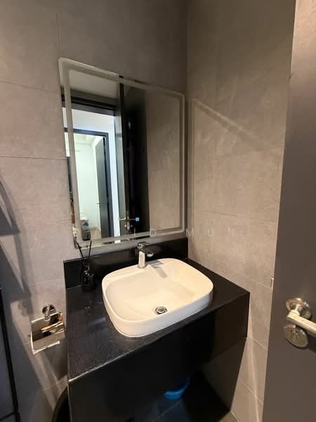 Servis Apartment untuk Disewa di Sunway Velocity TWO - David Mun - Bathroom - PropertyGuru.com.my
