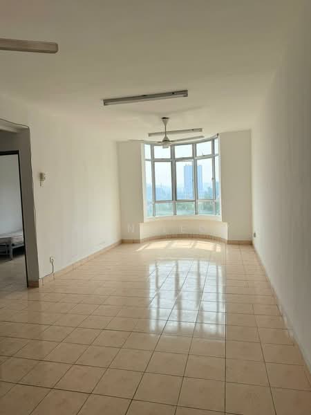 Kondominium untuk Disewa di Angkasa Condominiums - Rain Leow - Living Room - PropertyGuru.com.my