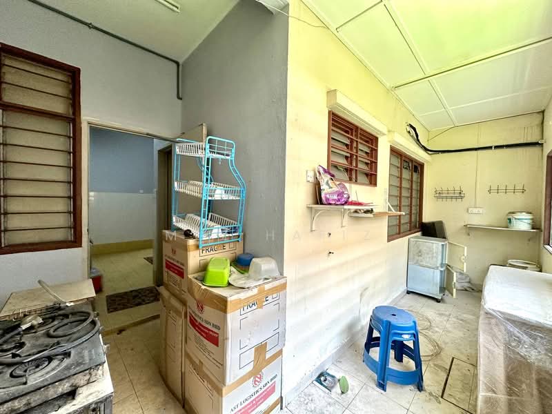 2-storey Terraced House for Sale in Bandar Kajang (Kajang) - Muz Hafiz - Kitchen - PropertyGuru.com.my