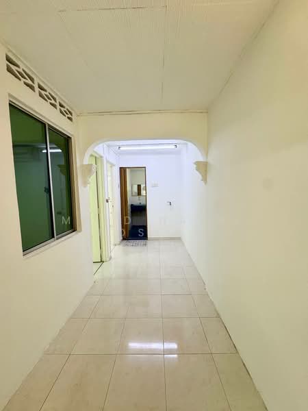 2-storey Terraced House for Sale in Batu Caves (Selangor) - Mohd Nazri Roslan - Corridor - PropertyGuru.com.my
