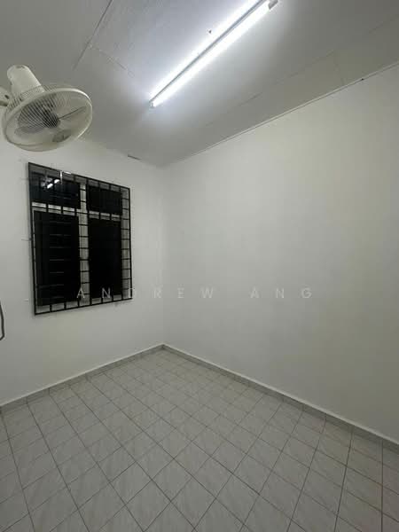 1-storey Terraced House for Rent in Taman Megah Ria (Masai) - Andrew Ang - Interior - PropertyGuru.com.my