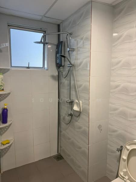 Pangsapuri untuk Disewa di Impiana Sky Residensi - Soung Lim - Bathroom - PropertyGuru.com.my