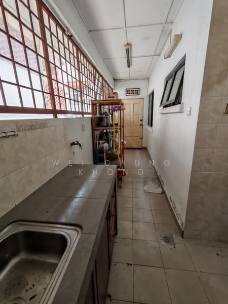2-storey Terraced House for Sale in Sungai Long (Bandar Sungai Long) - Wei Chung Khong - Yard - PropertyGuru.com.my