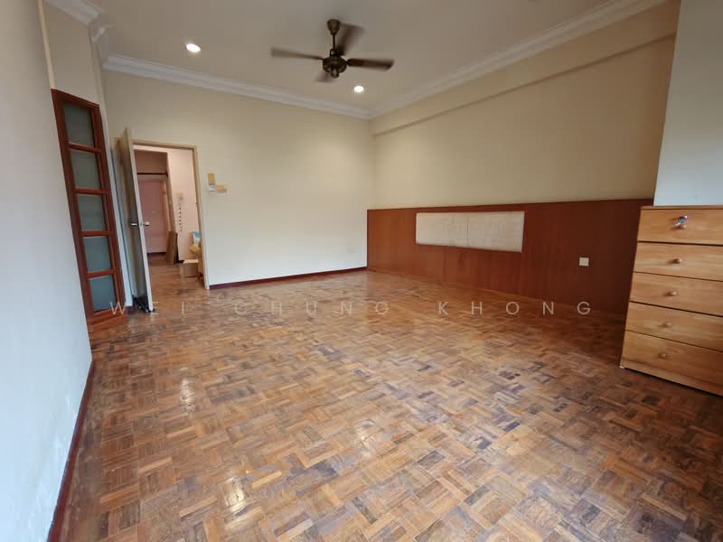 2-storey Terraced House for Sale in Sungai Long (Bandar Sungai Long) - Wei Chung Khong - Master Bedroom - PropertyGuru.com.my