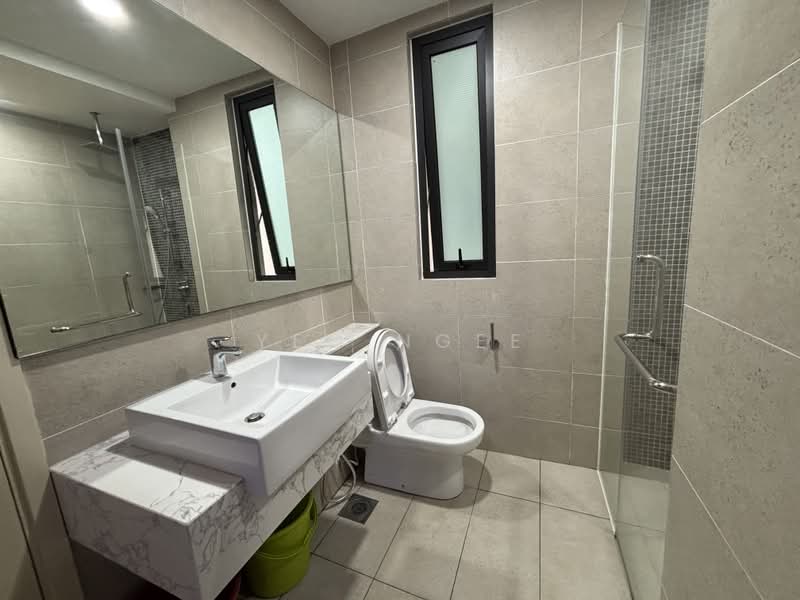 Servis Apartment untuk Disewa di Ooak Serviced Apartments @ Kiara 163 - Yeo Ngee - Bathroom - PropertyGuru.com.my
