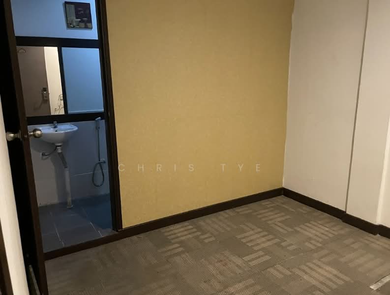 Shop / Office for Rent in Taman Golden (Kuala Lumpur) - Chris Tye - Bathroom - PropertyGuru.com.my